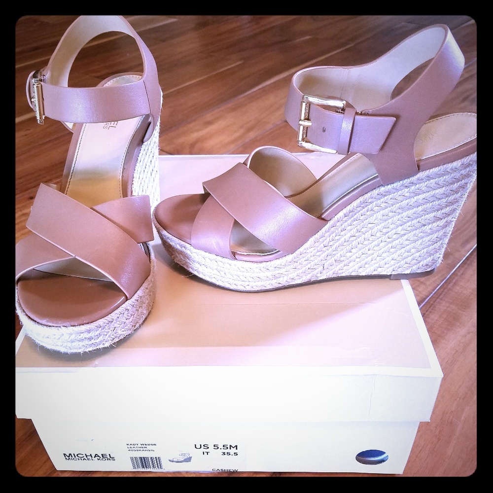 Michael Kors Kady wedge size 5.5